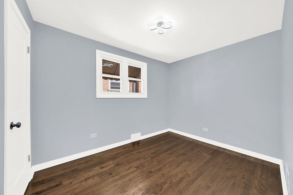 7826 South Christiana Avenue Chicago IL 60652