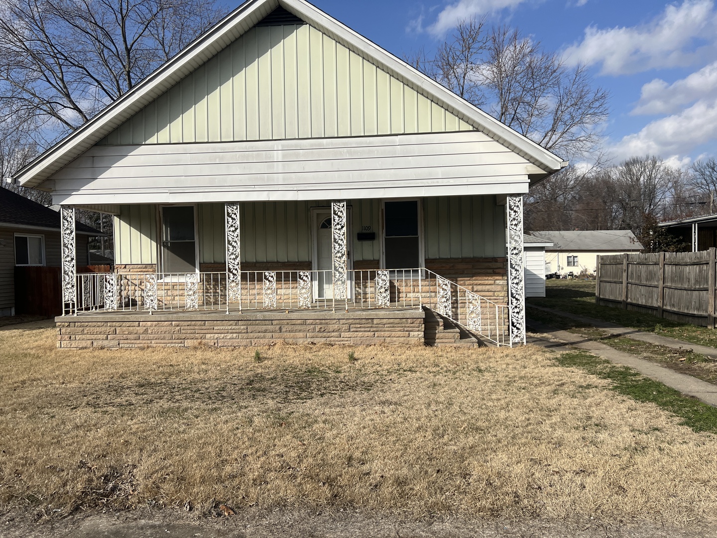 1109 West Adams Street Herrin IL 62948