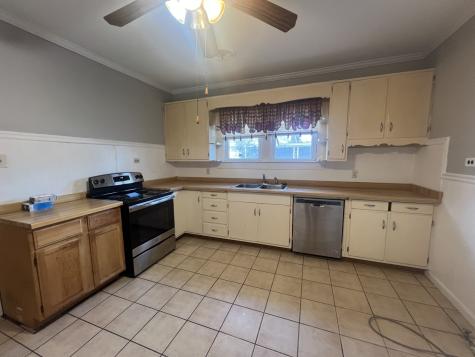 1109 West Adams Street Herrin IL 62948