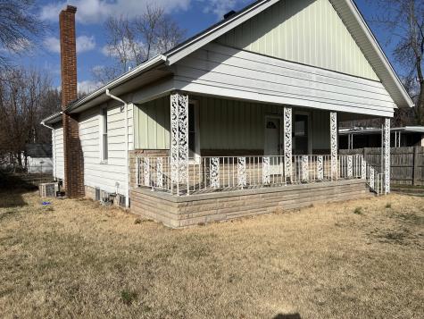 1109 West Adams Street Herrin IL 62948