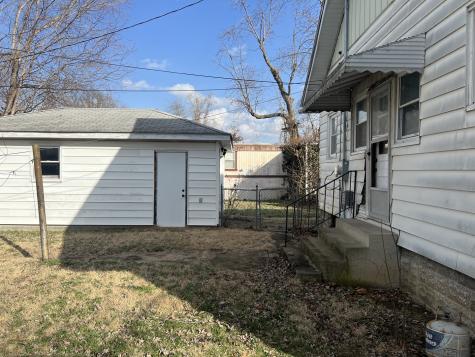 1109 West Adams Street Herrin IL 62948