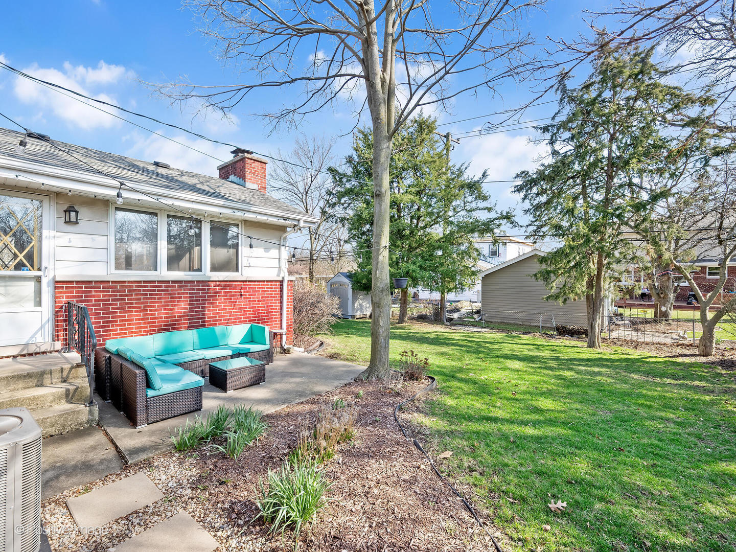 392 East Saint Charles Road Elmhurst IL 60126