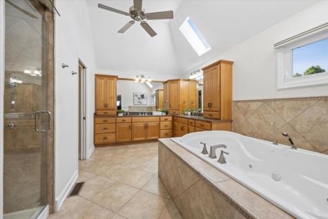 2442 Bird Lane Batavia IL 60510