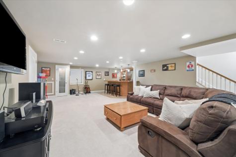 2442 Bird Lane Batavia IL 60510