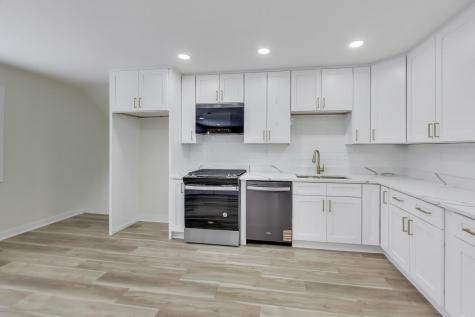 123 Kainer Avenue Barrington IL 60010