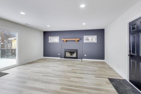 123 Kainer Avenue Barrington IL 60010