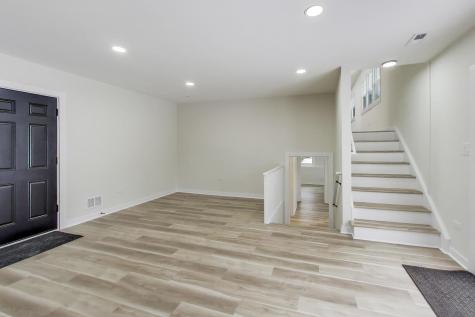 123 Kainer Avenue Barrington IL 60010