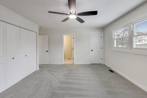 123 Kainer Avenue Barrington IL 60010