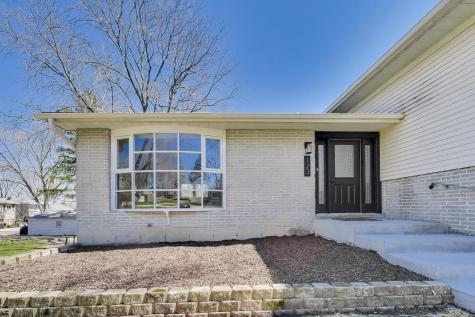 123 Kainer Avenue Barrington IL 60010