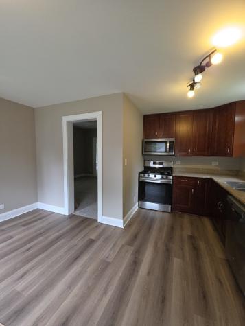 118 North Washington Street Carpentersville IL 60110