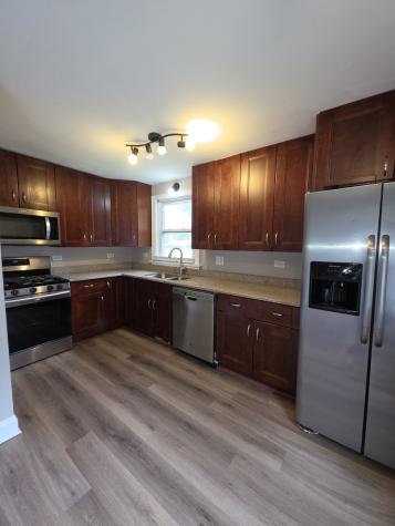 118 North Washington Street Carpentersville IL 60110