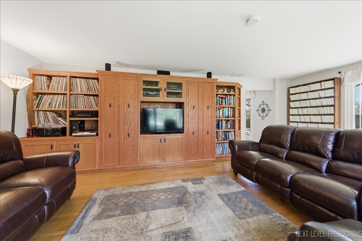 27W300 Williams Street Winfield IL 60190