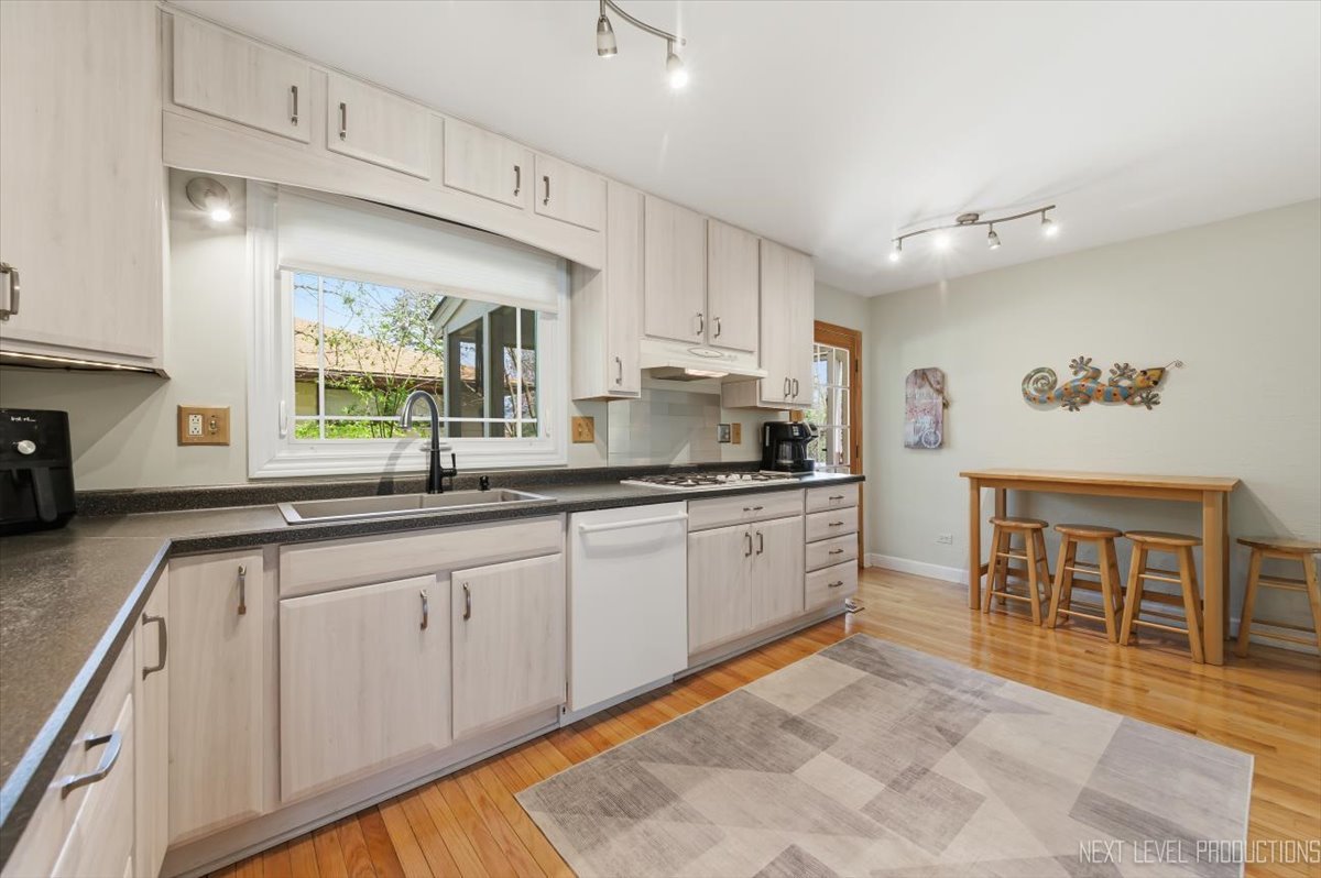 27W300 Williams Street Winfield IL 60190