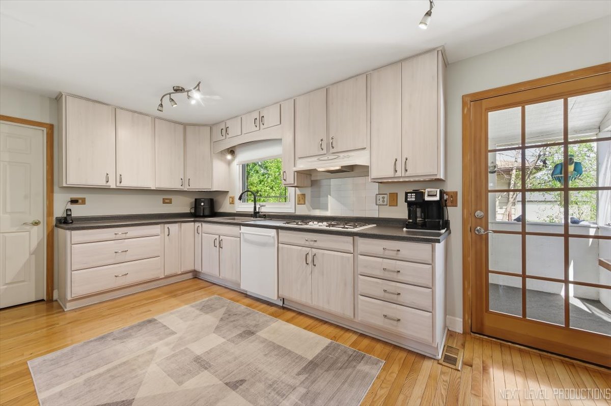 27W300 Williams Street Winfield IL 60190