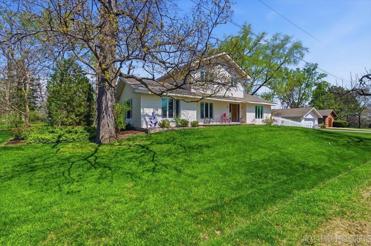 27W300 Williams Street Winfield IL 60190