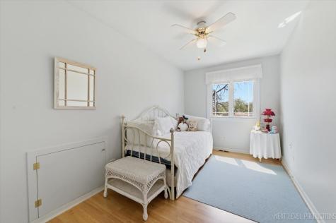 27W300 Williams Street Winfield IL 60190