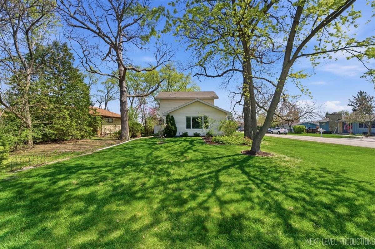 27W300 Williams Street Winfield IL 60190