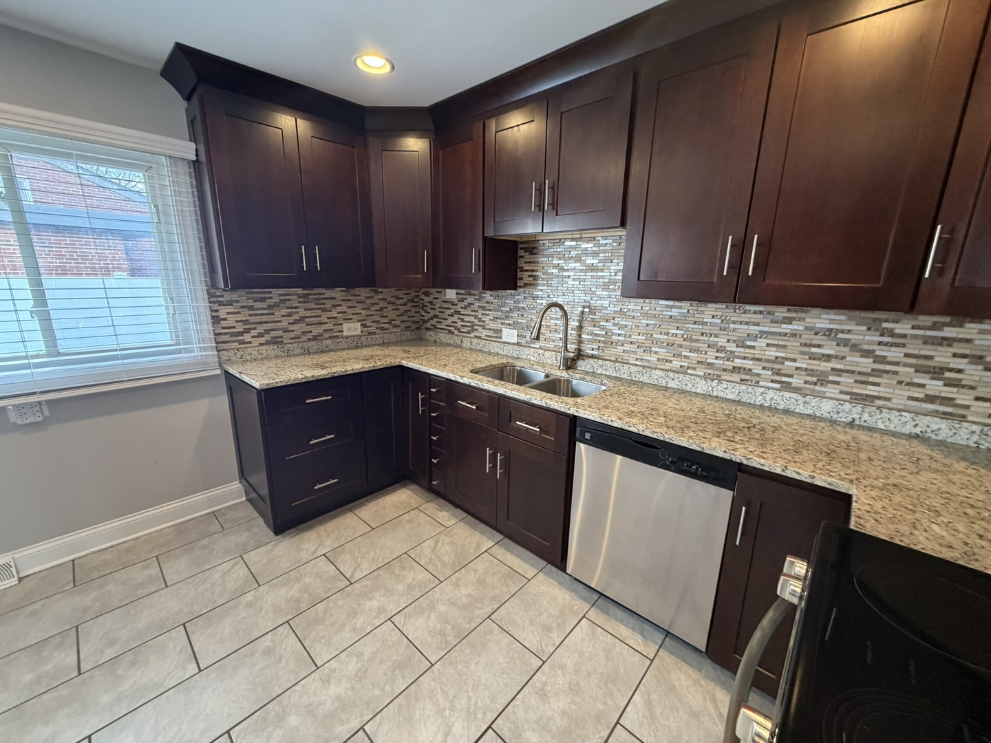 340 East Huntington Lane Elmhurst IL 60126