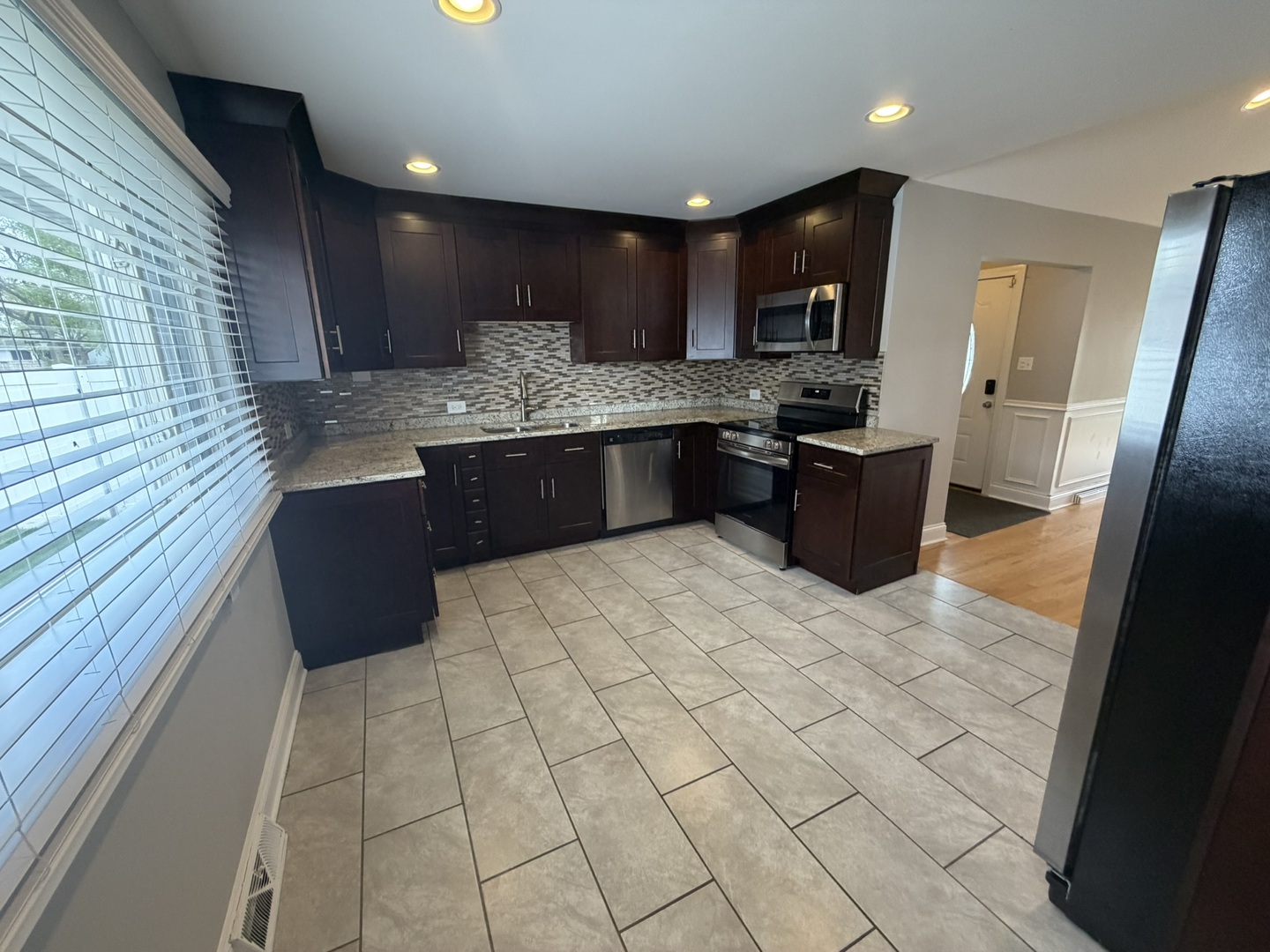 340 East Huntington Lane Elmhurst IL 60126