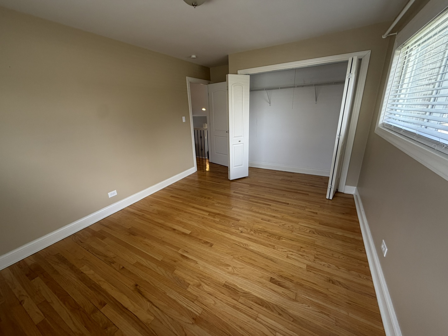 340 East Huntington Lane Elmhurst IL 60126