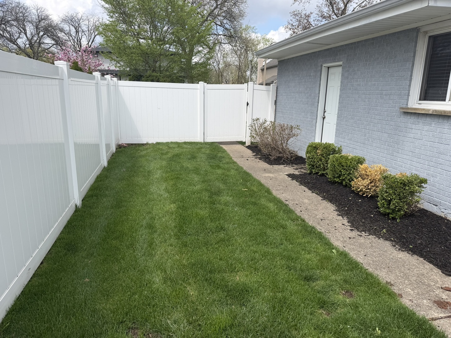 340 East Huntington Lane Elmhurst IL 60126