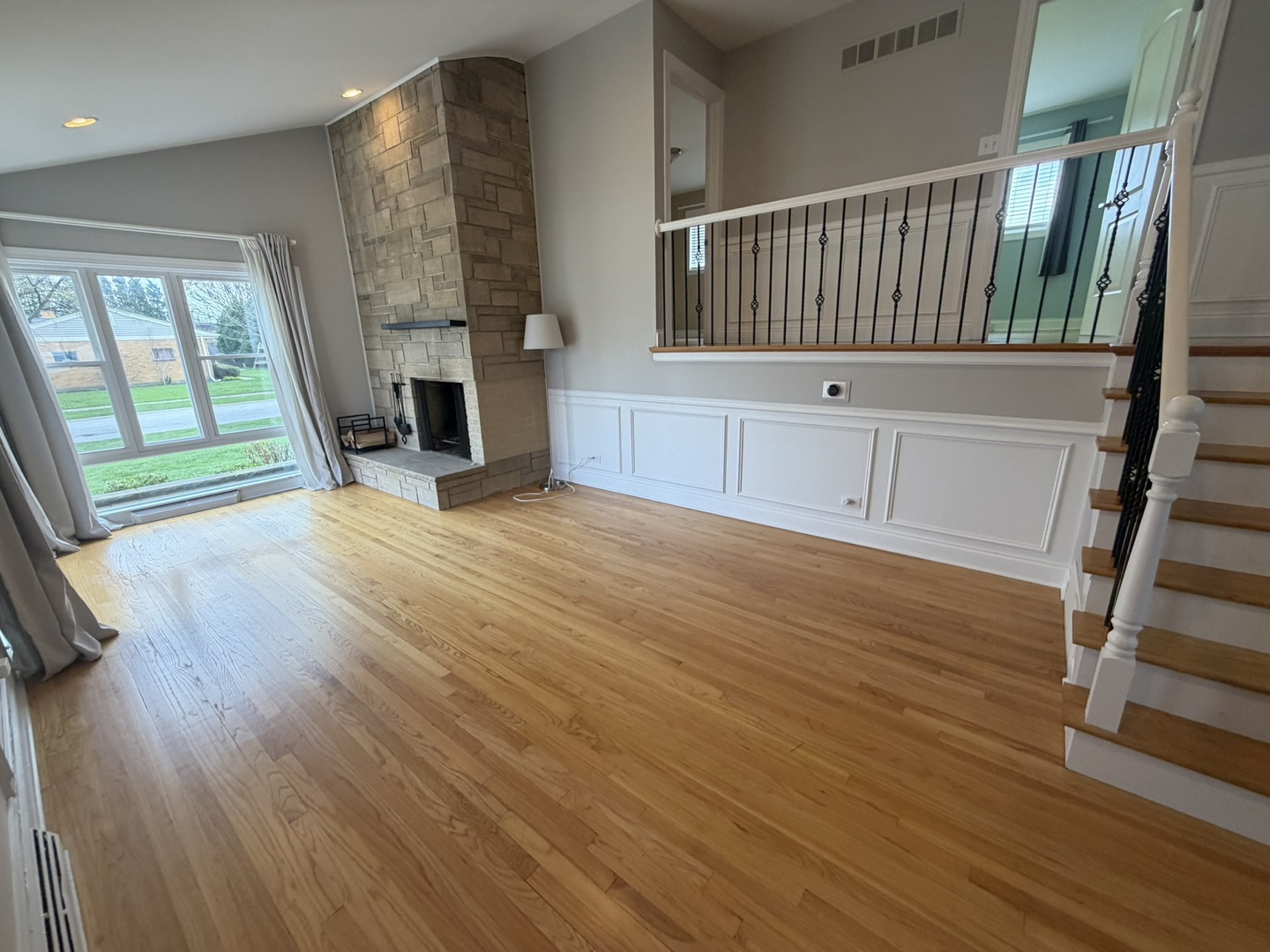 340 East Huntington Lane Elmhurst IL 60126