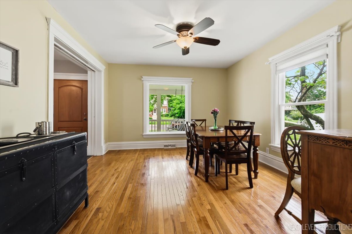 722 Garfield Avenue Aurora IL 60506