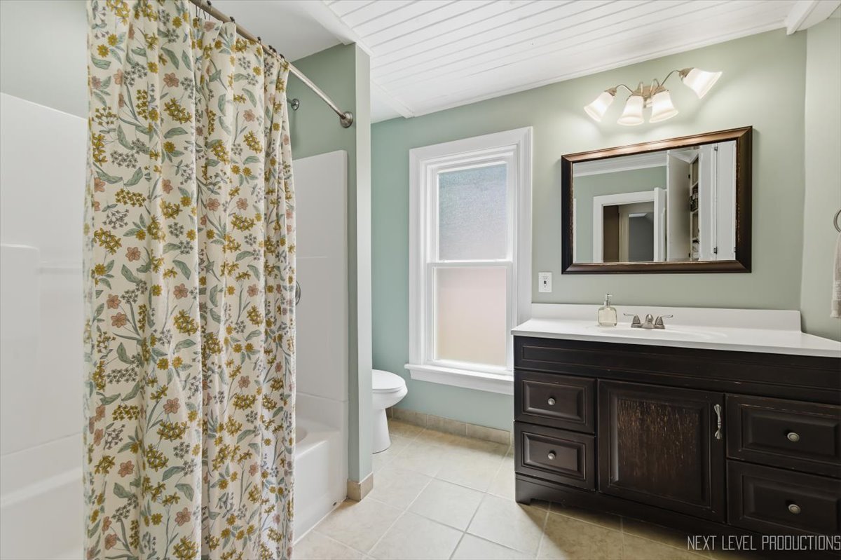 722 Garfield Avenue Aurora IL 60506