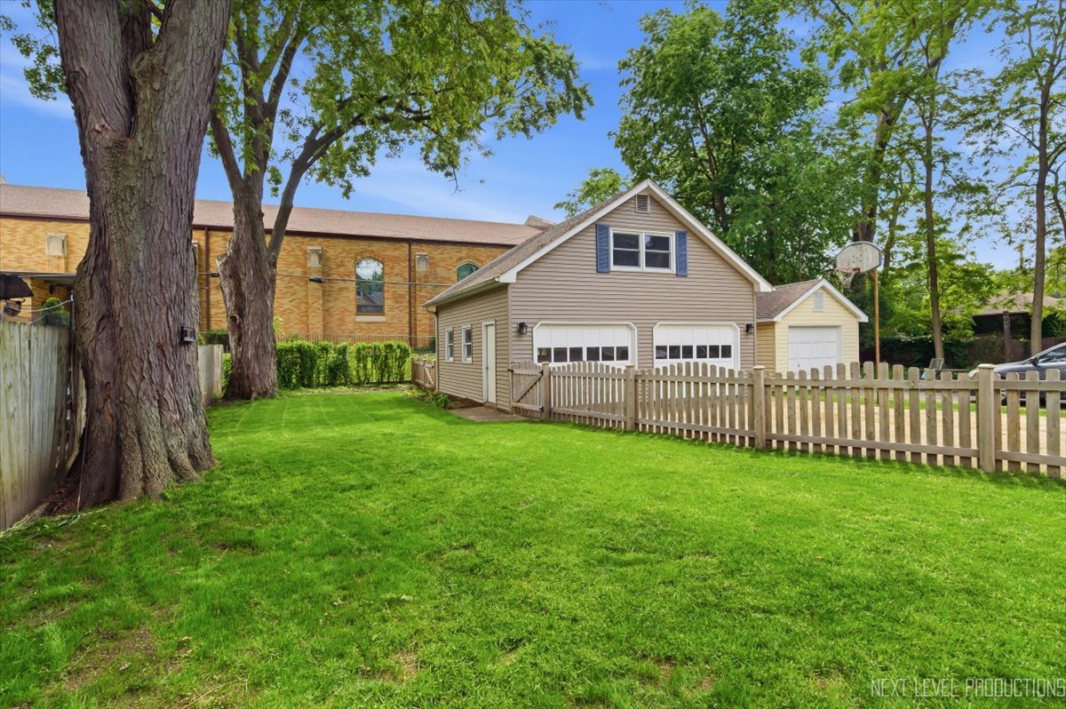 722 Garfield Avenue Aurora IL 60506