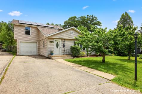 615 Highland Avenue Antioch IL 60002