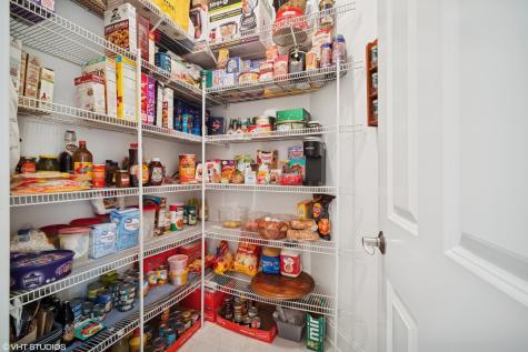 7 Preston Court Lincolnshire IL 60069