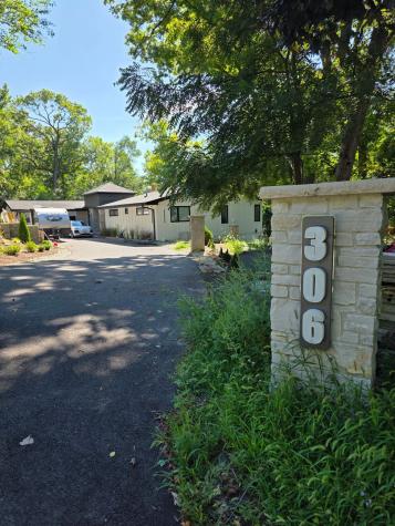 306 Woodlock Street Ingleside IL 60041