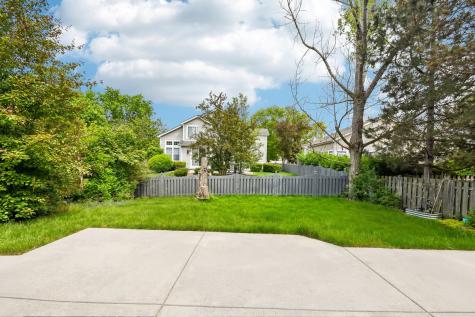2421 Chambourd Drive Buffalo Grove IL 60089