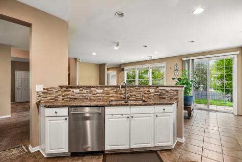 2421 Chambourd Drive Buffalo Grove IL 60089