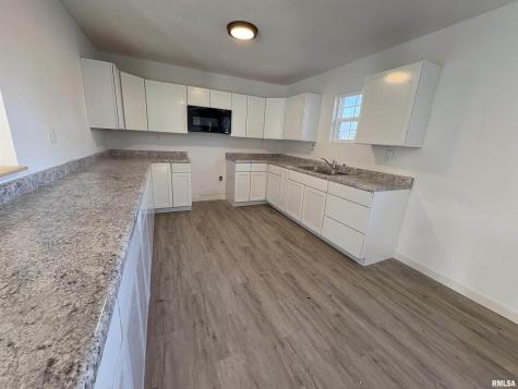 3305 Selmaville Road Salem IL 62881