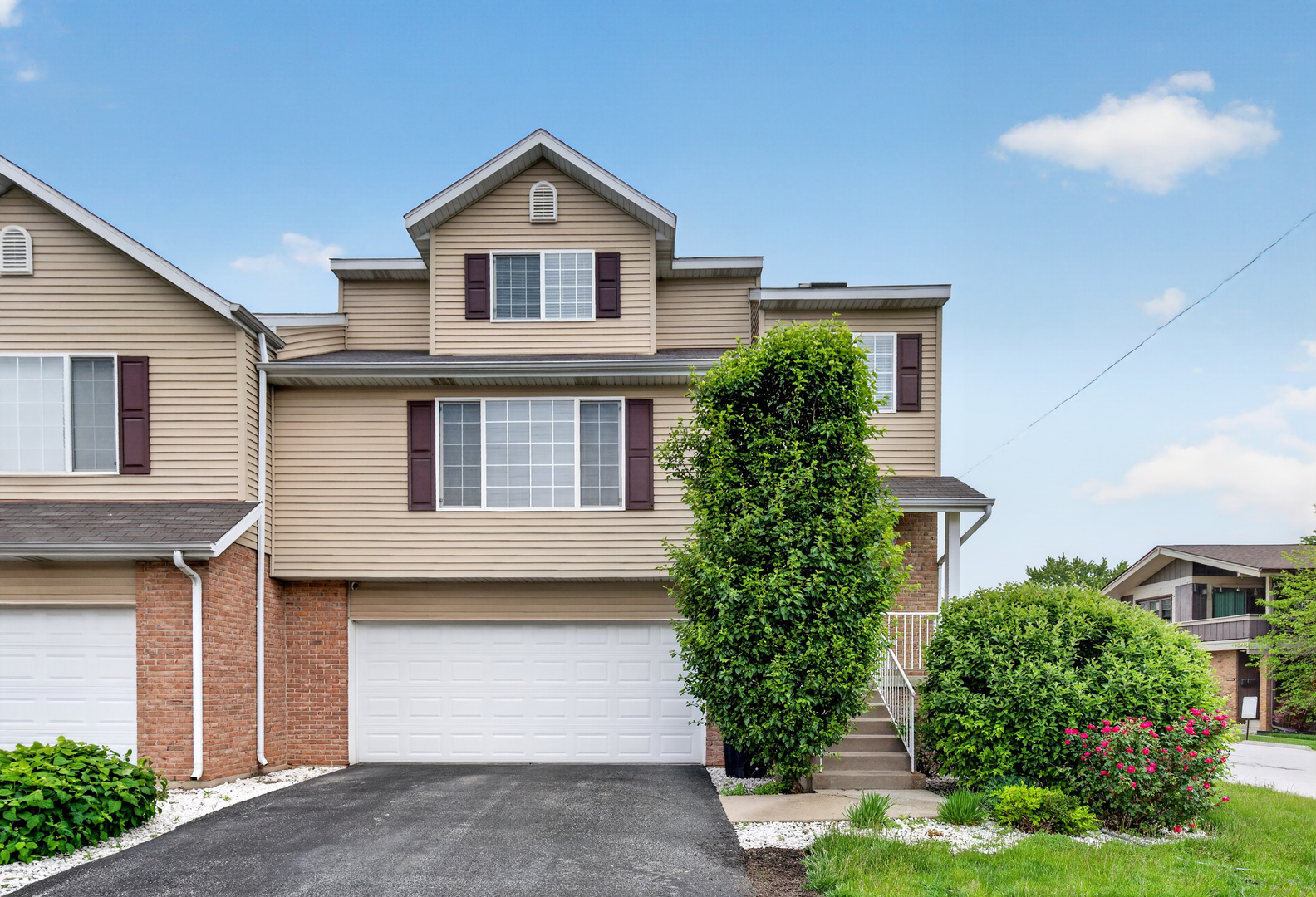 2520 Cedar Glen Drive N Lynwood IL 60411