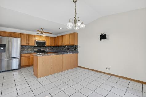 2520 Cedar Glen Drive N Lynwood IL 60411