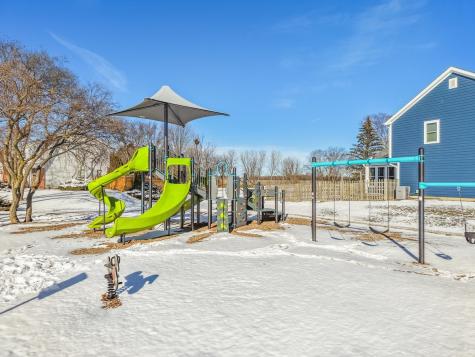 4210 North Walnut Avenue Arlington Heights IL 60004