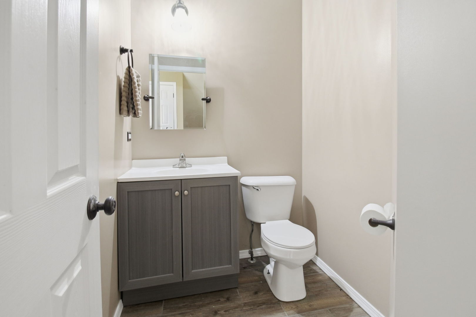 1893 Indian Hill Lane Aurora IL 60503