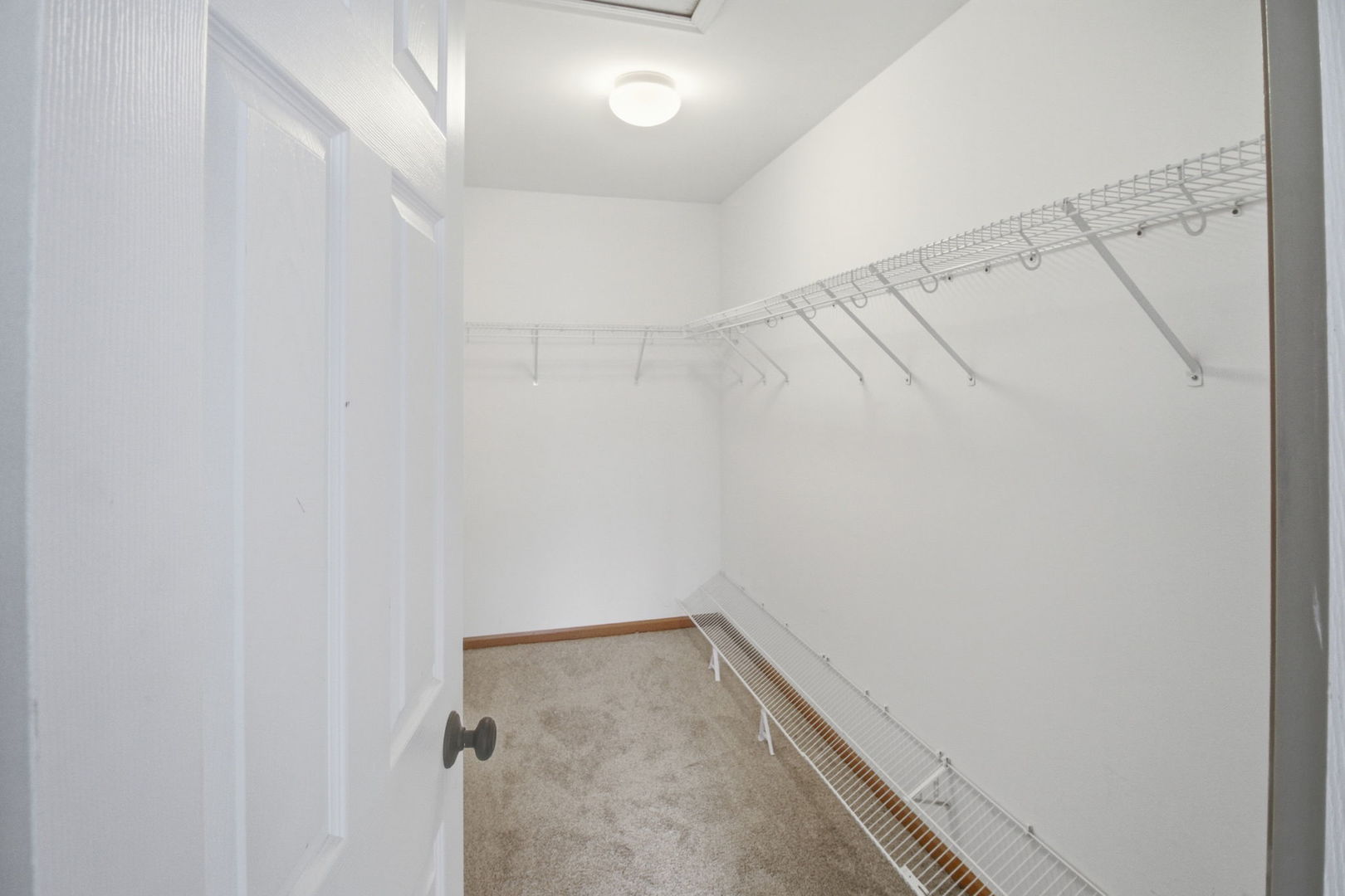 1893 Indian Hill Lane Aurora IL 60503