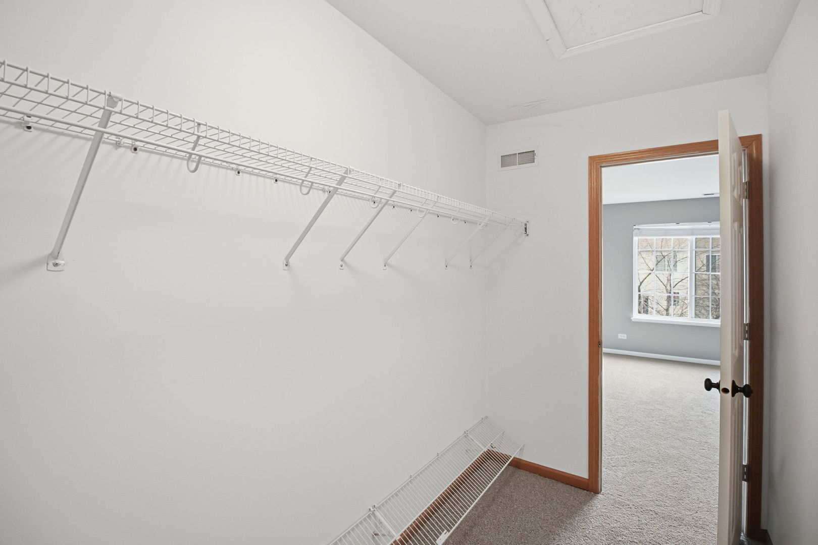 1893 Indian Hill Lane Aurora IL 60503