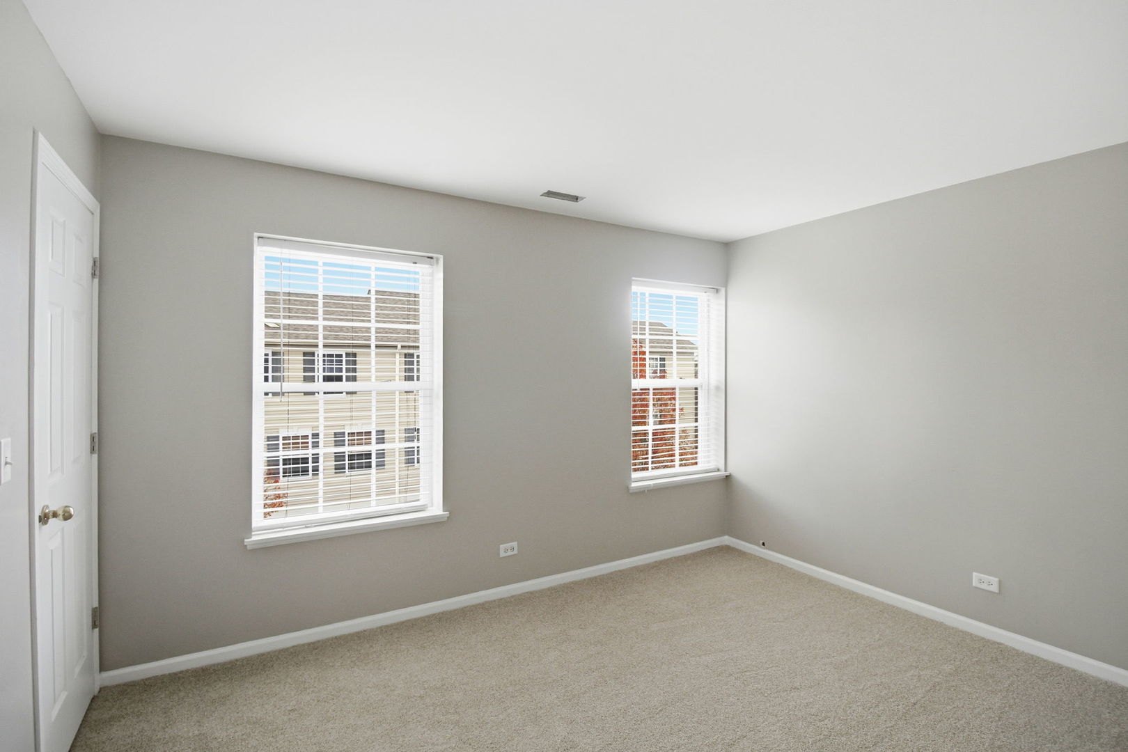 1893 Indian Hill Lane Aurora IL 60503