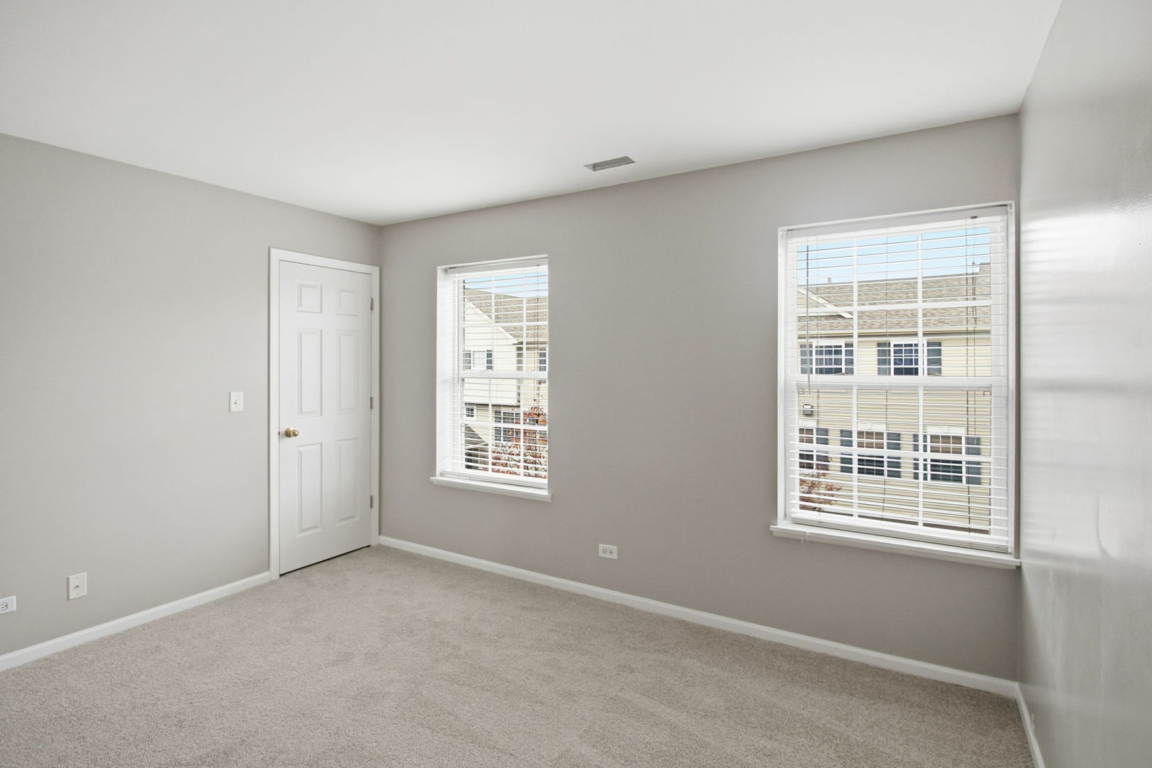 1893 Indian Hill Lane Aurora IL 60503