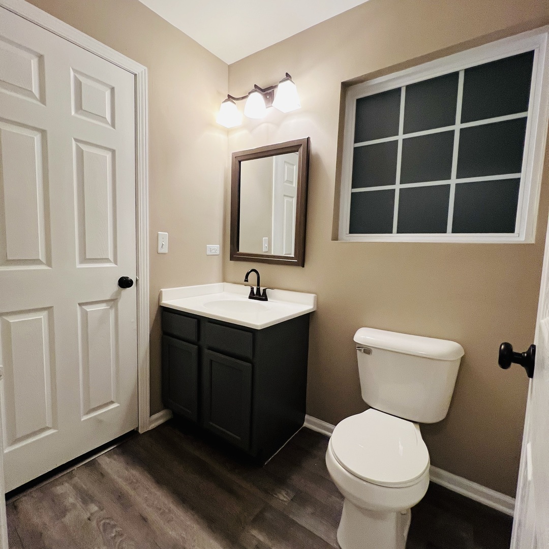 1893 Indian Hill Lane Aurora IL 60503