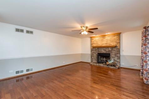 38429 North Creek Court Beach Park IL 60087