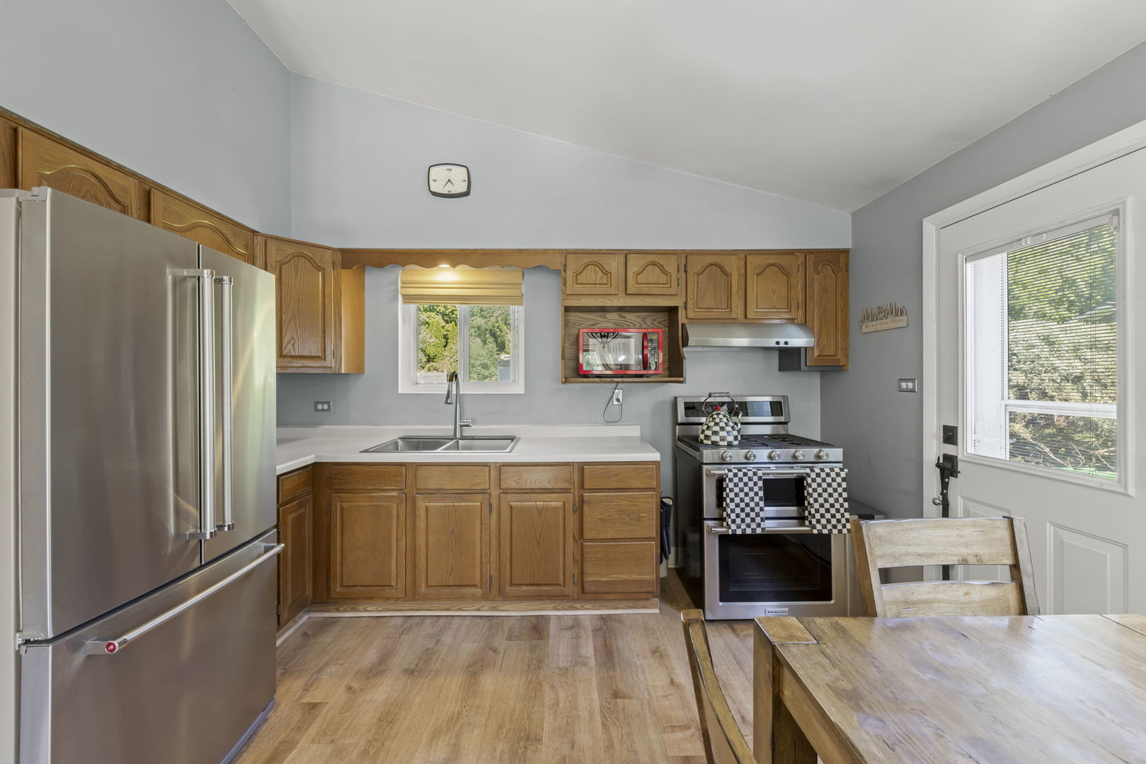 65 North Glenview Avenue Lombard IL 60148