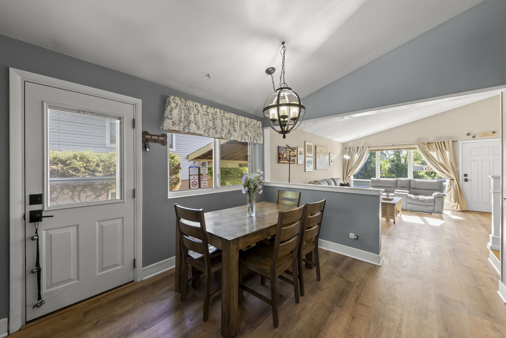 65 North Glenview Avenue Lombard IL 60148