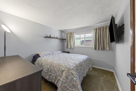 65 North Glenview Avenue Lombard IL 60148