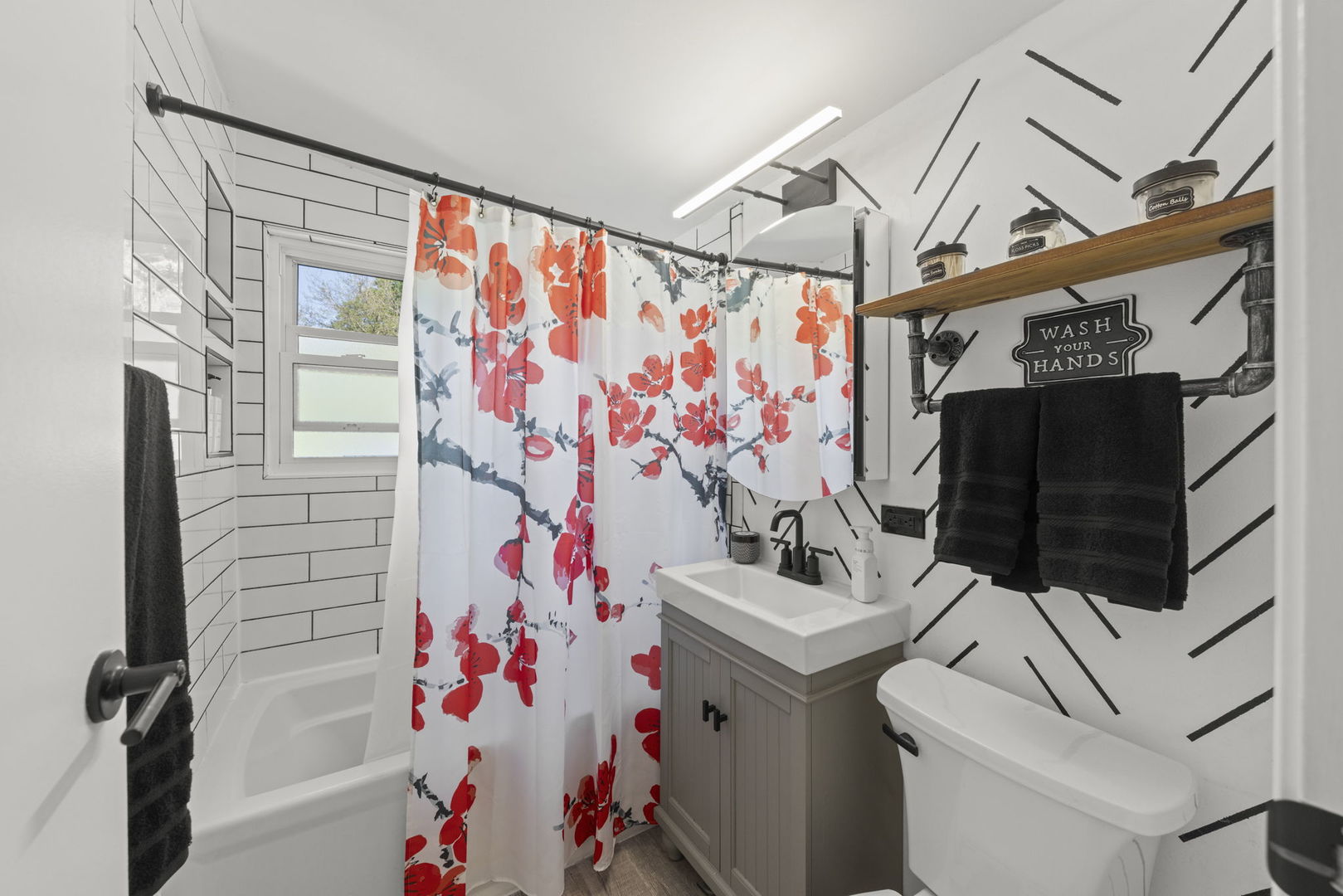 65 North Glenview Avenue Lombard IL 60148