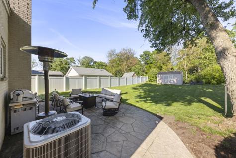 65 North Glenview Avenue Lombard IL 60148